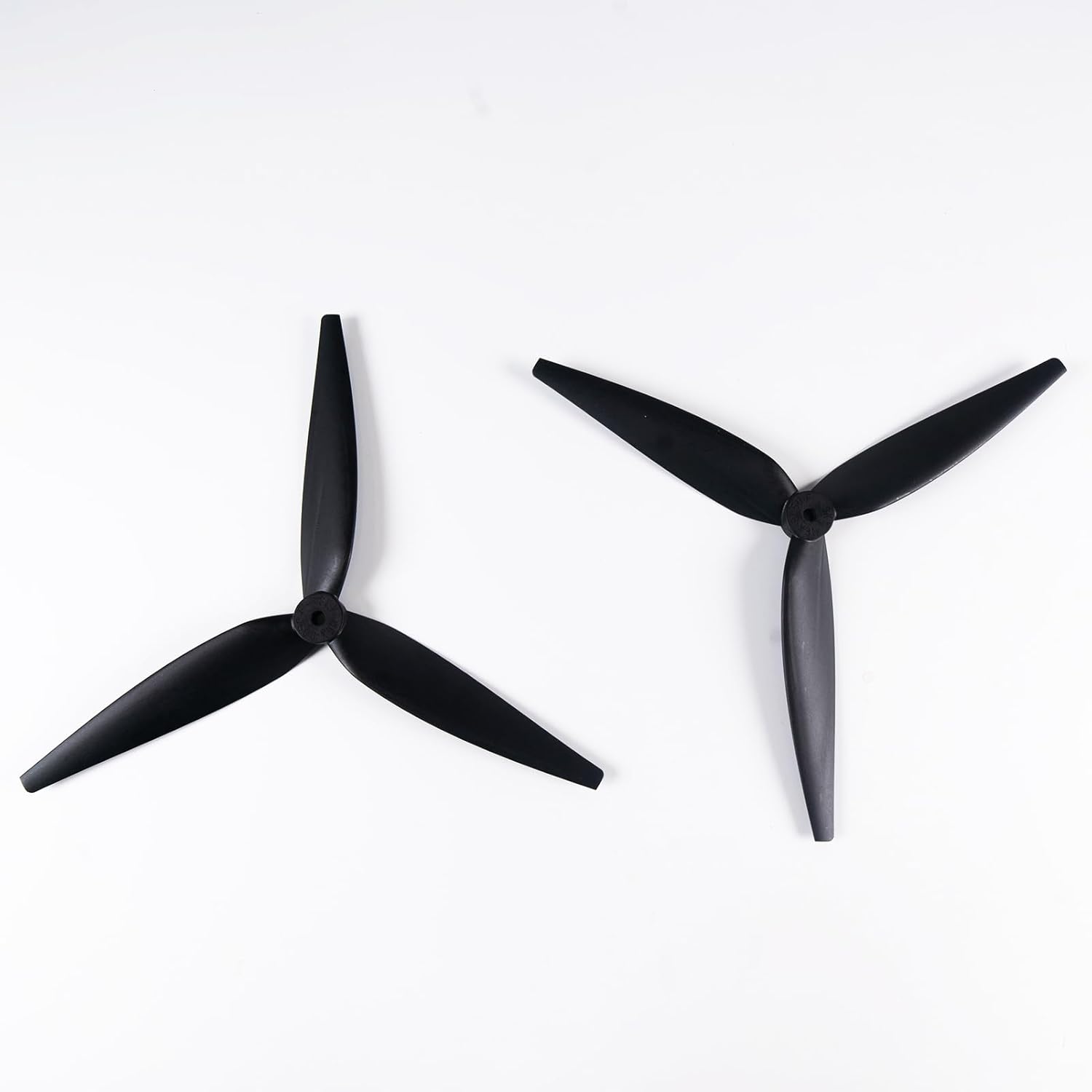 9-Inch Glass Fiber Nylon Propellers, 3-Blade Props for Cinelifter FPV Drones, Black (4 pcs - 2 CW, 2 CCW)
