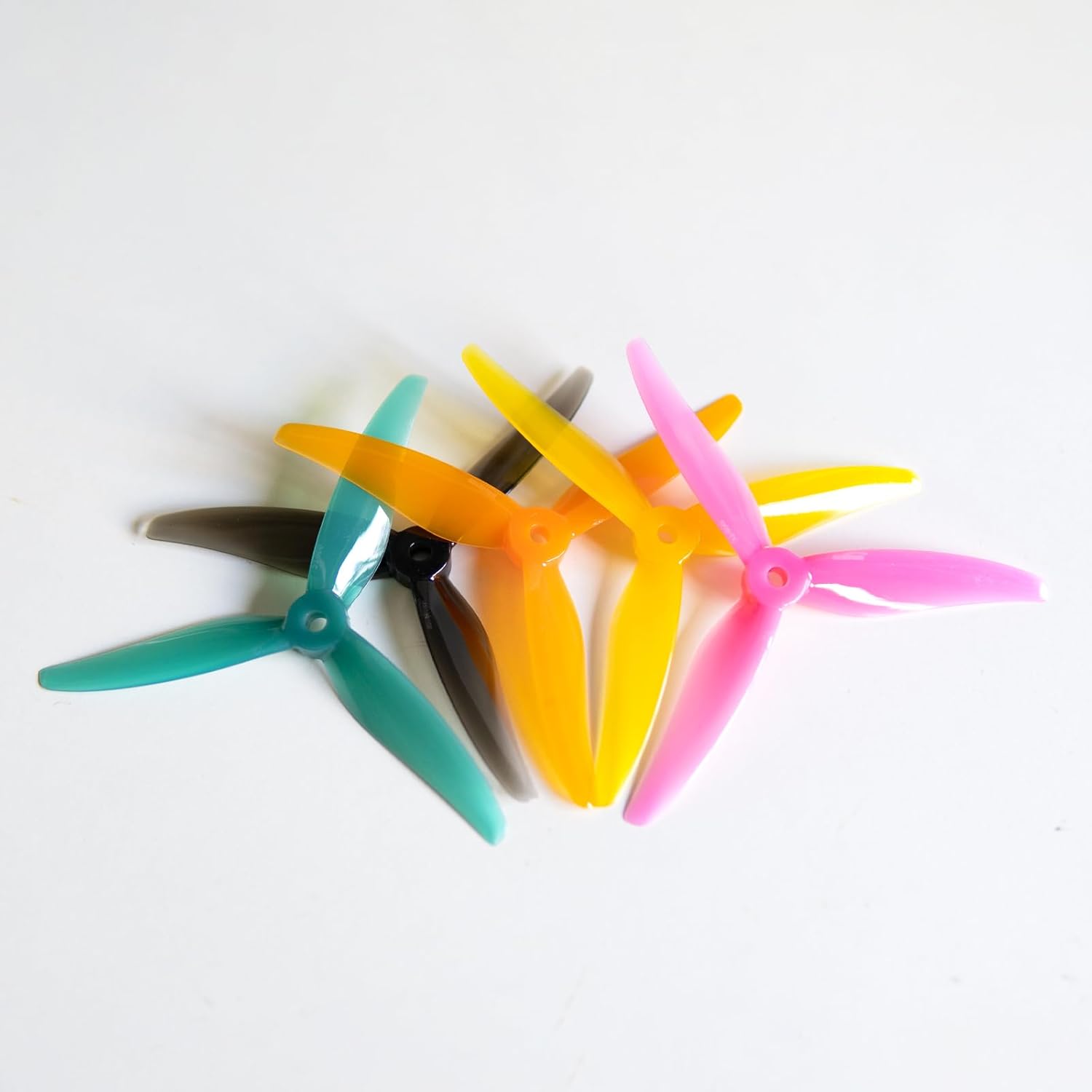 [20 pcs] GEMFAN 5 Propeller 51466V2, 5 inch High Performance 3-Blades Props for FPV Drone RC Models 10CW 10CCW, 5 Color Mix