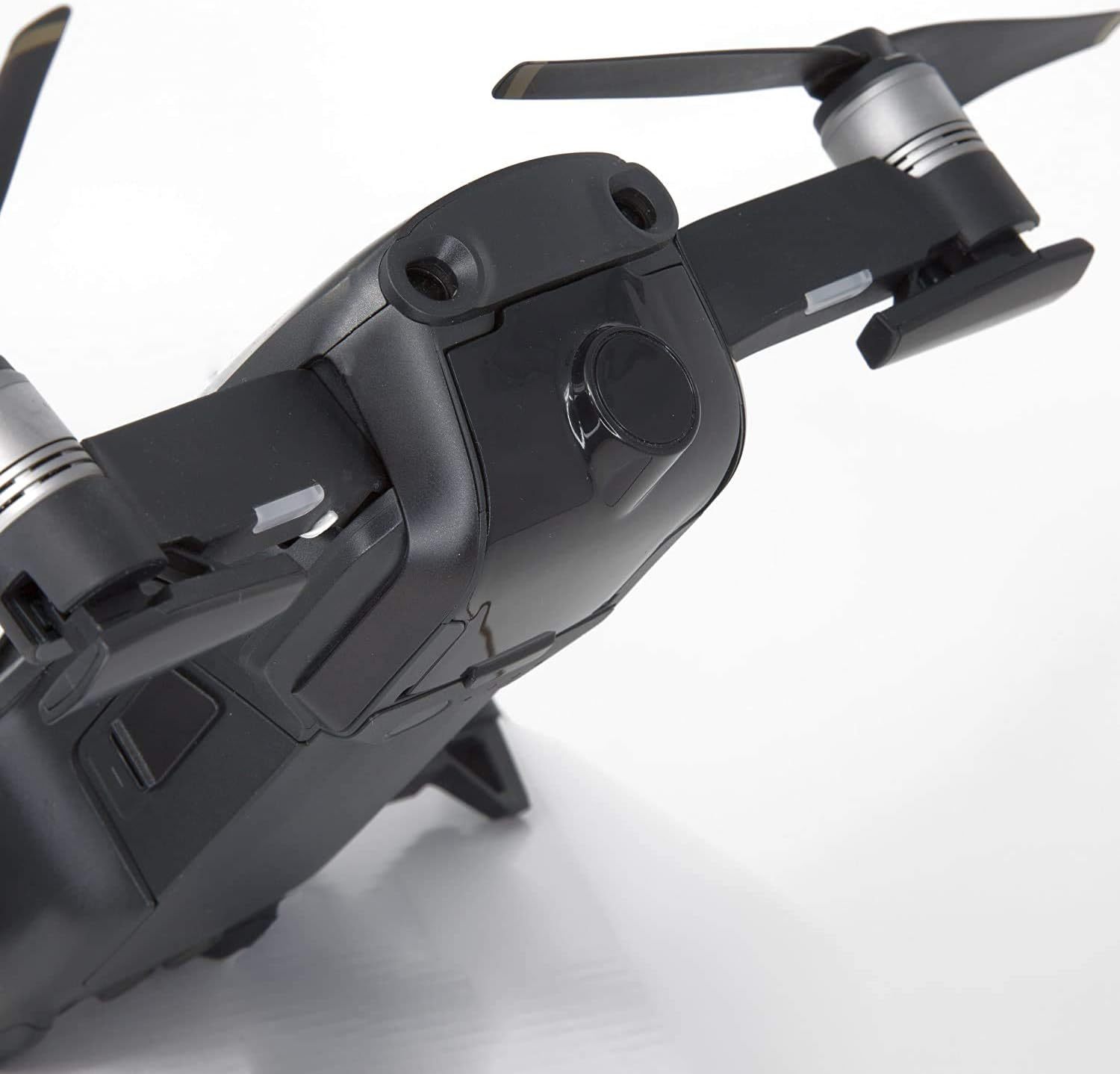 Ultimaxx¡¯s Deluxe Essential DJI Mavic Air Accessory Bundle Includes: Lens Cap, Lens Hood, Landing Gear, Propellers, and Propeller Guards (DJI Mavic Air Drone NOT Included)